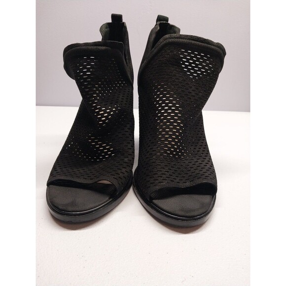 Vince Camuto Kensa Perforated Booties 8.5M Black Boho Chic Whimsigoth Bikercore - Picture 4 of 14